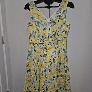 Robbie Bee Elegant Cream Dress